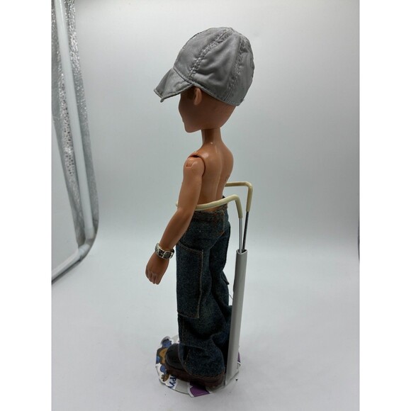 Vintage Bratz Boyz Dylan Fashion Doll With Clothes - Picture 3 of 4